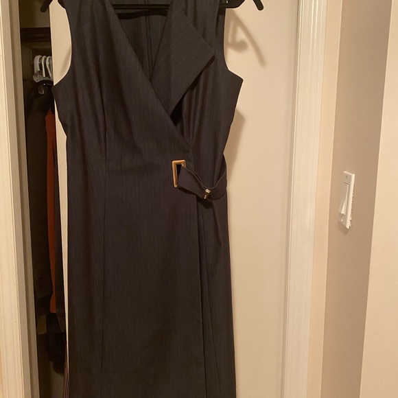 Dress - Picture 2 of 8